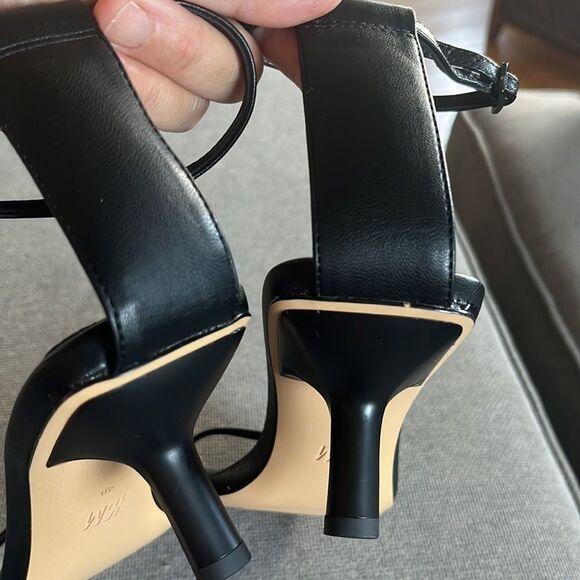 H&M Square Toe Slim Strap Black Heeled Sandel Size 8.5 or Eur 40 - Picture 8 of 13
